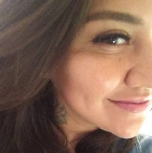 Meet your Posher, Maxine